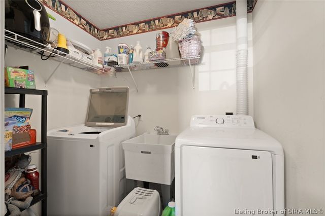 1711 Nole Drive, Jeffersonville, IN 47130