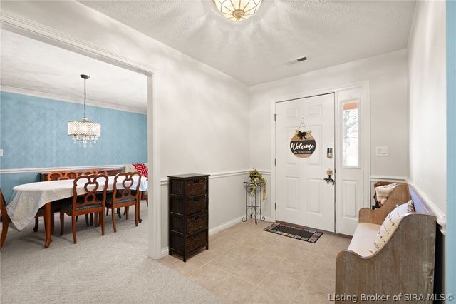 1711 Nole Drive, Jeffersonville, IN 47130