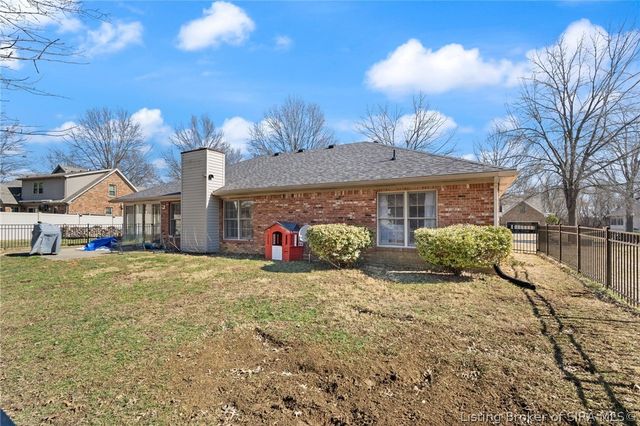 1711 Nole Drive, Jeffersonville, IN 47130