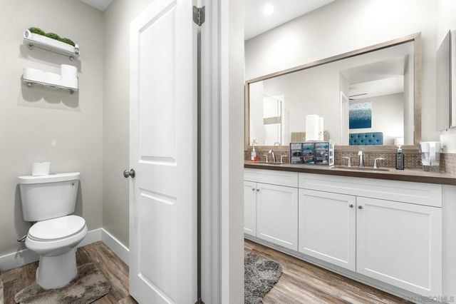 543 W Foothill Blvd 120, Glendora, CA 91741