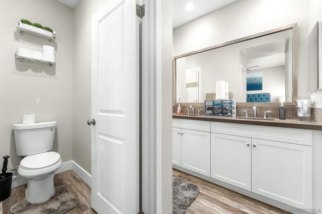 543 W Foothill Blvd 120, Glendora, CA 91741