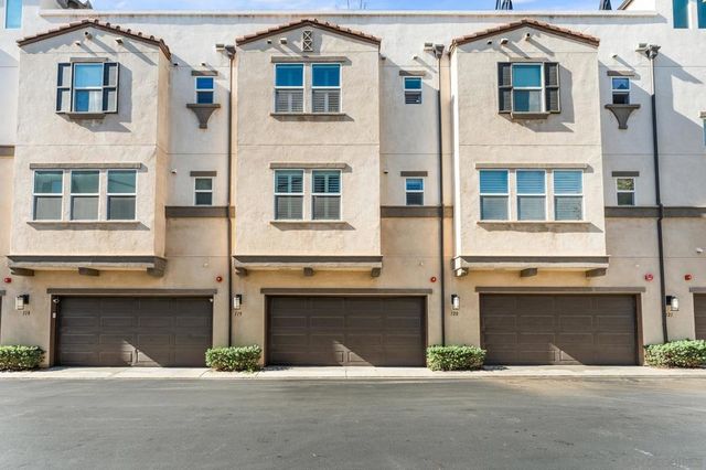 543 W Foothill Blvd 120, Glendora, CA 91741