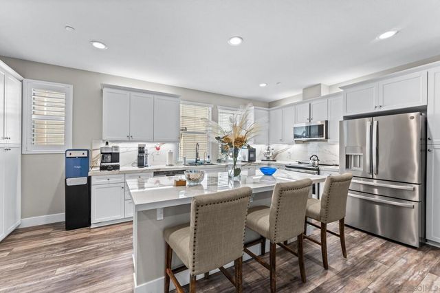 543 W Foothill Blvd 120, Glendora, CA 91741