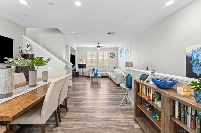 543 W Foothill Blvd 120, Glendora, CA 91741