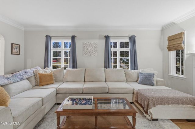 2850 Kenwood Boulevard, Toledo, OH 43606