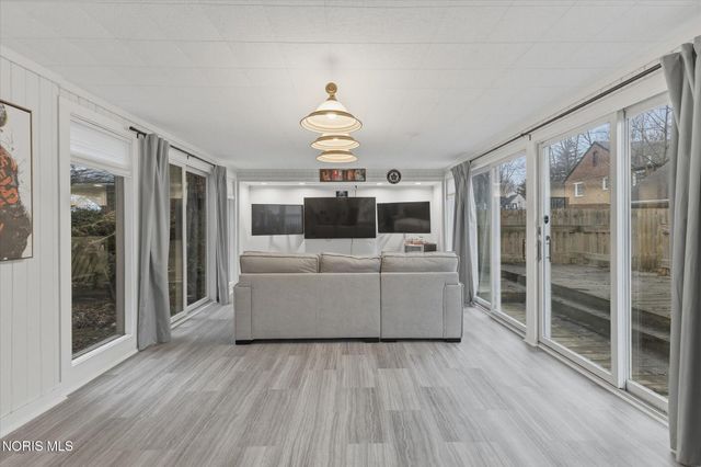 2850 Kenwood Boulevard, Toledo, OH 43606