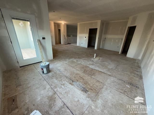 2406 Sawmill, Junction City, KS 66441