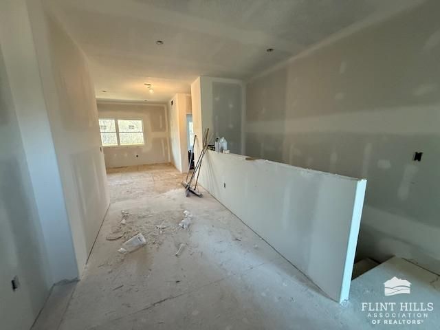 2406 Sawmill, Junction City, KS 66441