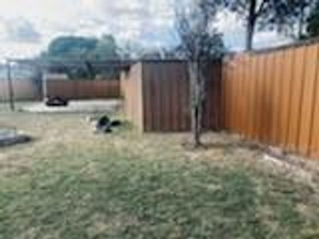 4901 Lambs LN, Austin, TX 78744