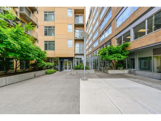 701 COLUMBIA St 313, Vancouver, WA 98660
