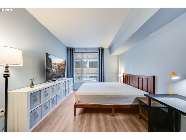 701 COLUMBIA St 313, Vancouver, WA 98660