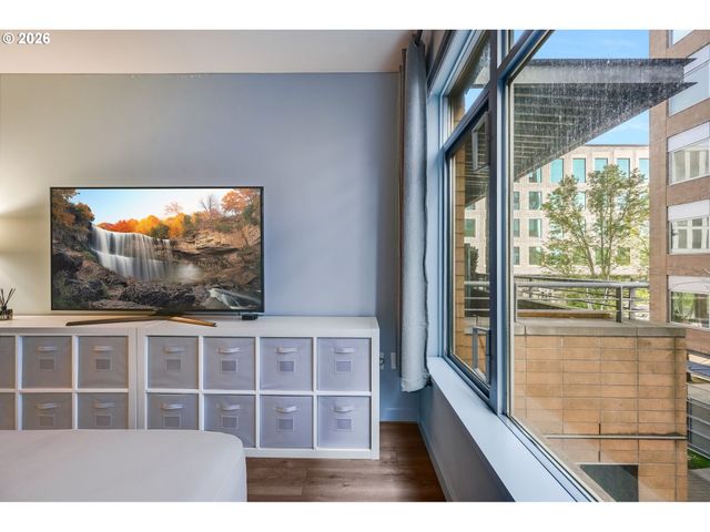 701 COLUMBIA St 313, Vancouver, WA 98660