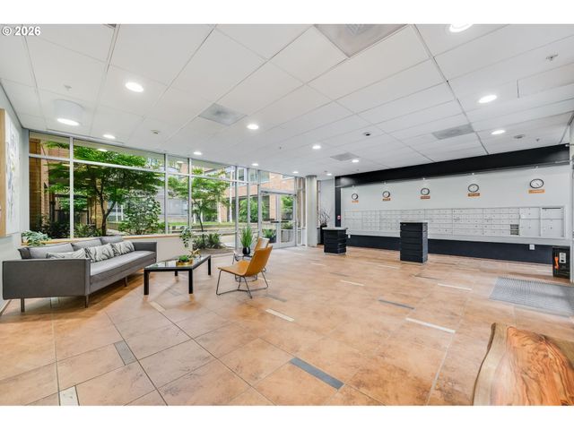 701 COLUMBIA St 313, Vancouver, WA 98660