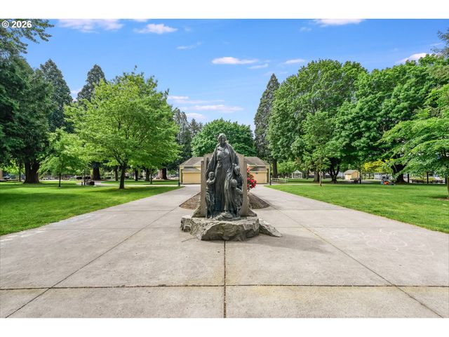 701 COLUMBIA St 313, Vancouver, WA 98660