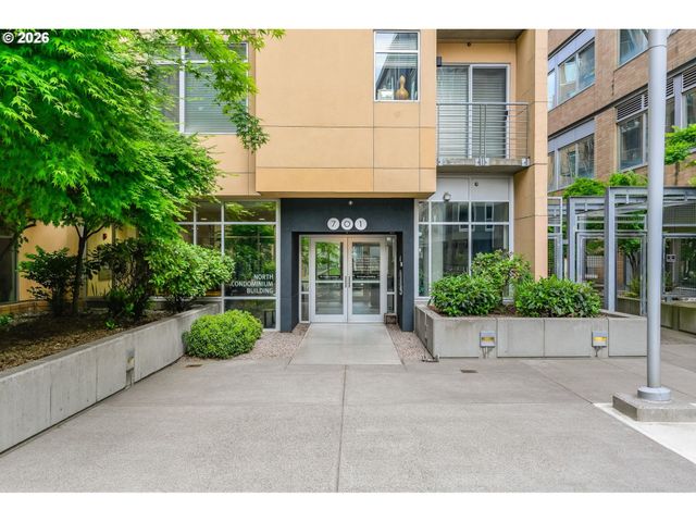 701 COLUMBIA St 313, Vancouver, WA 98660