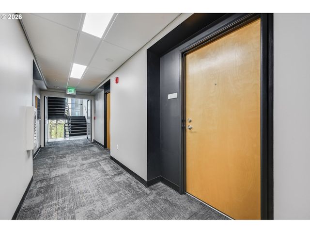 701 COLUMBIA St 313, Vancouver, WA 98660