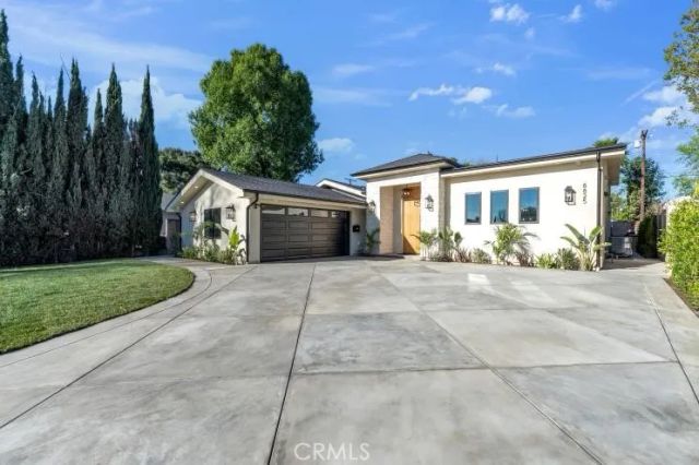 8825 Sophia Avenue, North Hills, CA 91343