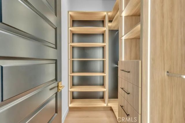 8825 Sophia Avenue, North Hills, CA 91343