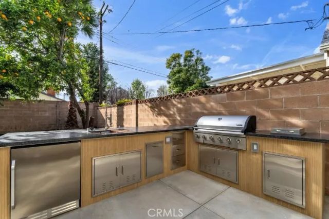 8825 Sophia Avenue, North Hills, CA 91343