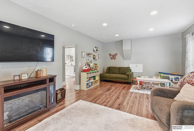 422 N 9th Street, Plattsmouth, NE 68048
