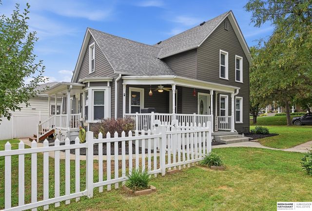 422 N 9th Street, Plattsmouth, NE 68048
