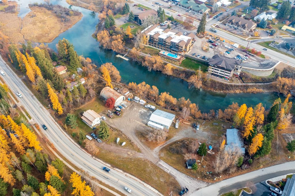 841, 845, 851 Baker Avenue, Whitefish, MT 59937 photo 2