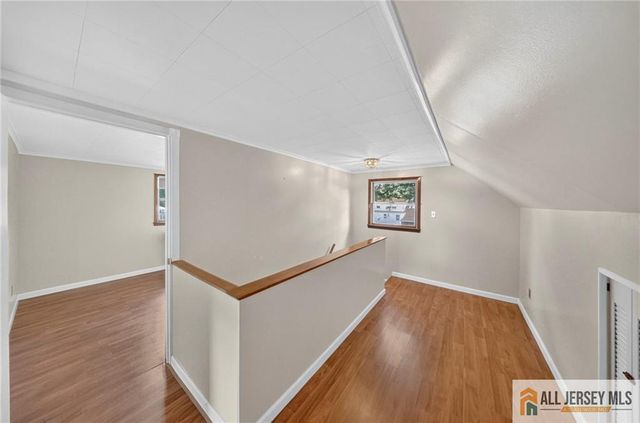 18 Woodland Road, Spotswood, NJ 08884