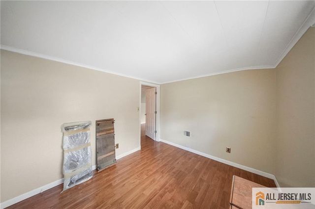 18 Woodland Road, Spotswood, NJ 08884