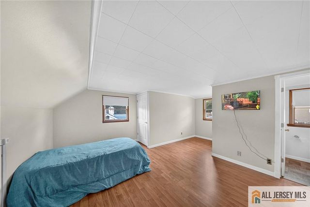 18 Woodland Road, Spotswood, NJ 08884