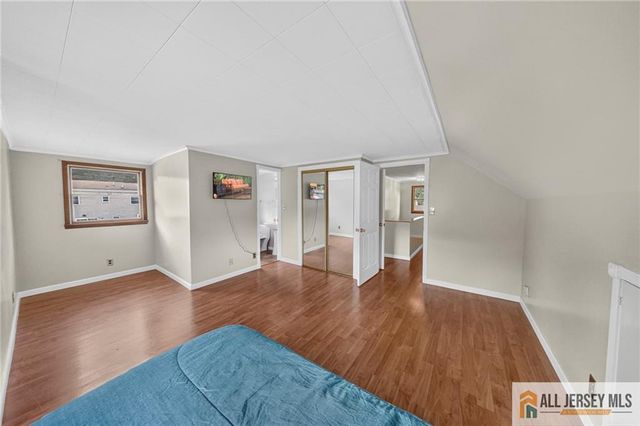 18 Woodland Road, Spotswood, NJ 08884