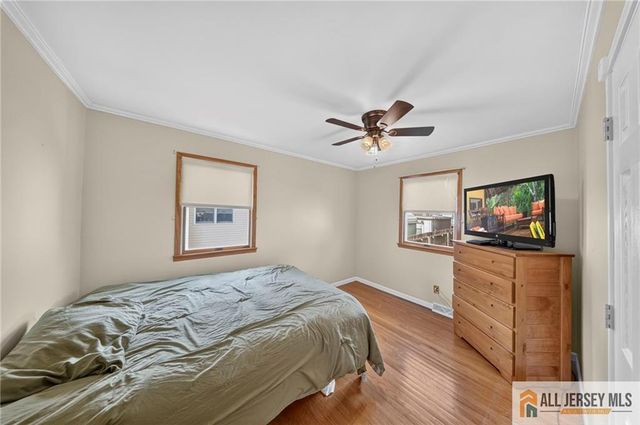 18 Woodland Road, Spotswood, NJ 08884