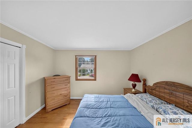 18 Woodland Road, Spotswood, NJ 08884
