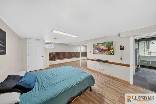 18 Woodland Road, Spotswood, NJ 08884