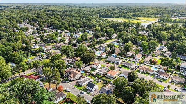 18 Woodland Road, Spotswood, NJ 08884