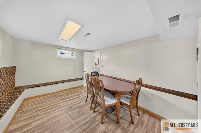 18 Woodland Road, Spotswood, NJ 08884