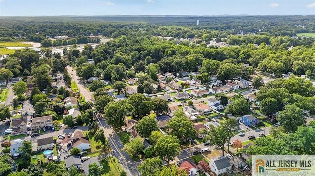 18 Woodland Road, Spotswood, NJ 08884