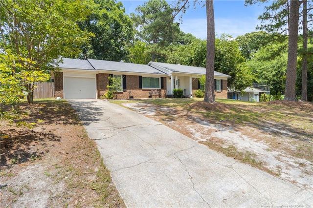 6432 Easthampton Road, Fayetteville, NC 28314