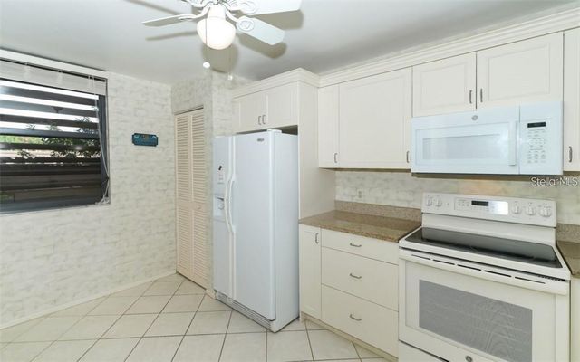 183 PINENEEDLE DRIVE, Bradenton, FL 34210