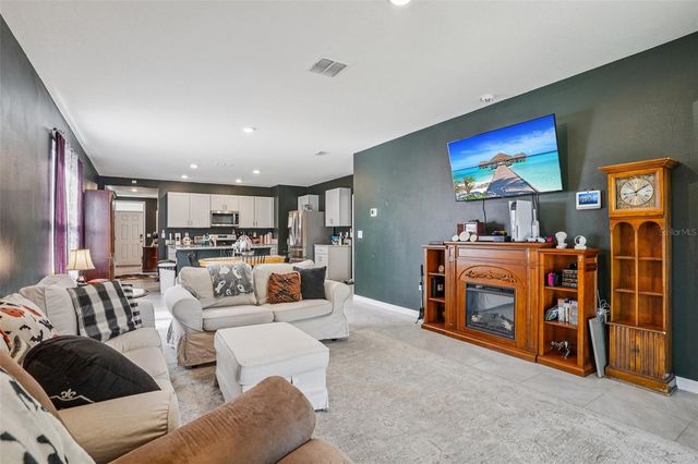 470 LIU LANE, Deland, FL 32724