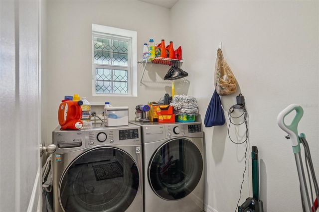 470 LIU LANE, Deland, FL 32724