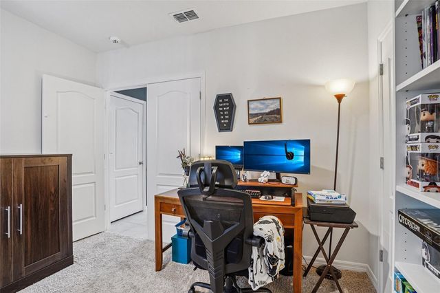 470 LIU LANE, Deland, FL 32724