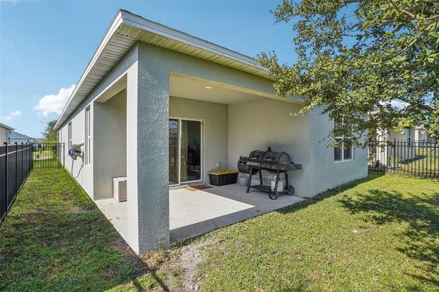 470 LIU LANE, Deland, FL 32724