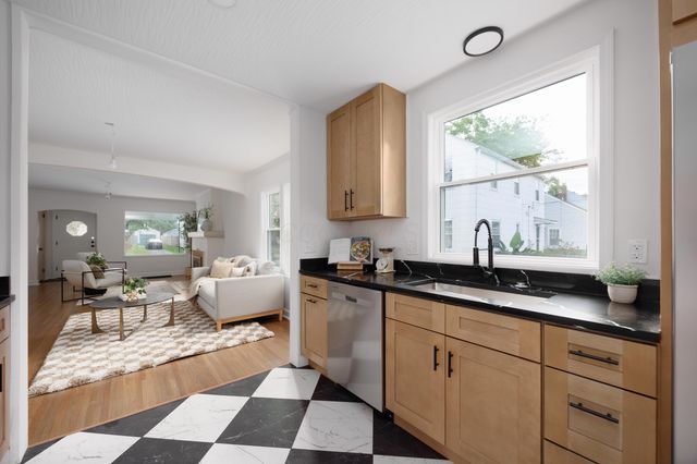 162 S Southampton Avenue, Columbus, OH 43204