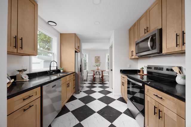 162 S Southampton Avenue, Columbus, OH 43204