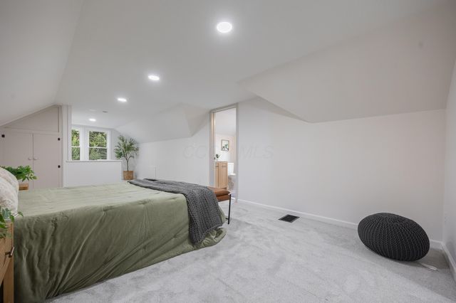 162 S Southampton Avenue, Columbus, OH 43204