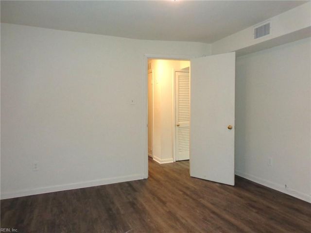 2016 E Ocean View Ave Apt 3, Norfolk, VA 23503