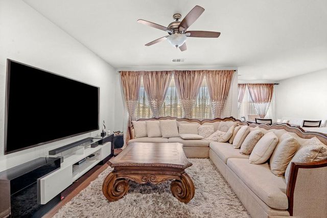 808 S San Marcos ST, Manor, TX 78653