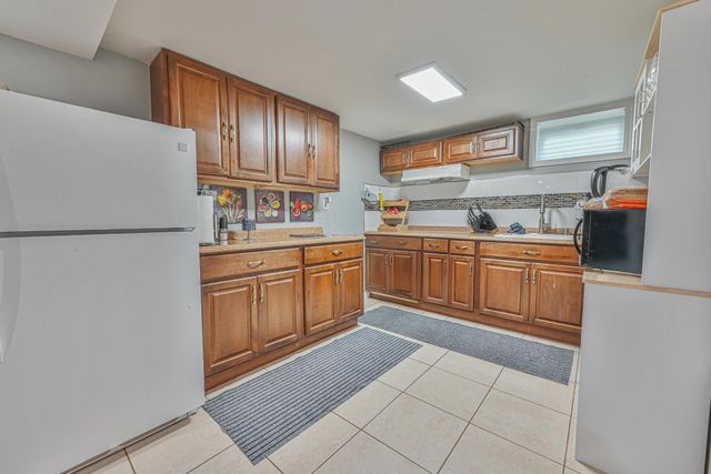 36 W Saint Marks Place, Valley Stream, NY 11580