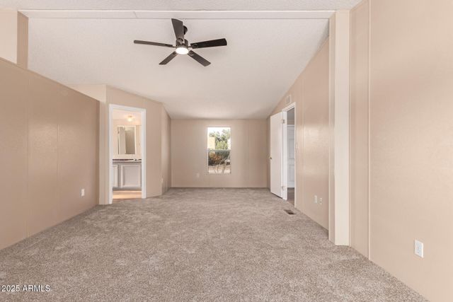 38429 N 27th Avenue, Phoenix, AZ 85086