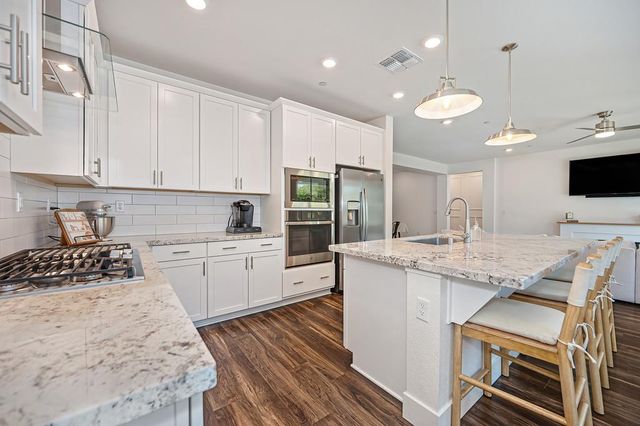 12766 Montbrook Way, Rancho Cordova, CA 95742